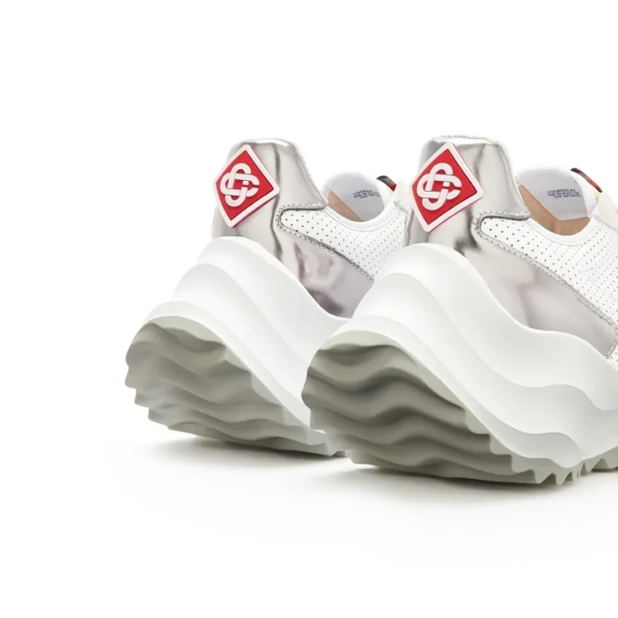 Baskets Atlantis blanches et chromées pour femme