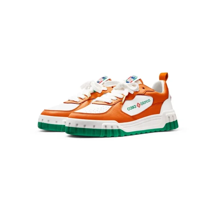Baskets Court orange et blanches pour homme