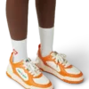 Baskets Court orange et blanches pour homme