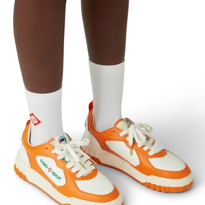 Baskets Court orange et blanches pour homme