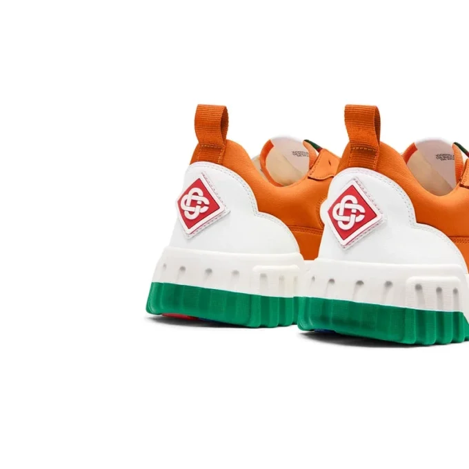 Baskets Court orange et blanches pour homme