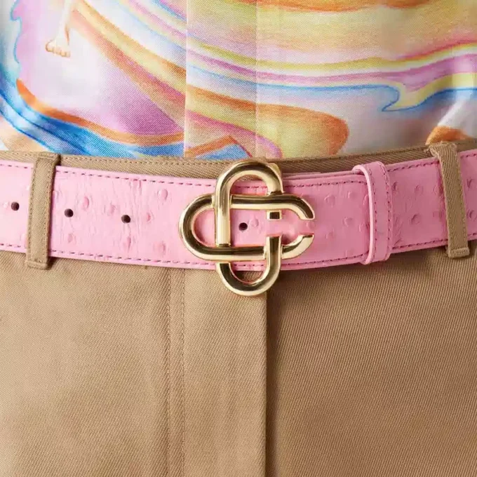 Ceinture rose avec logo CC en relief