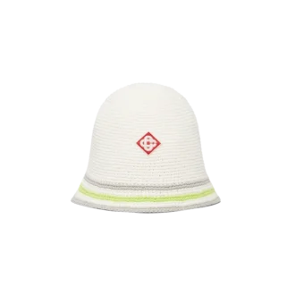 Chapeau au crochet rayé