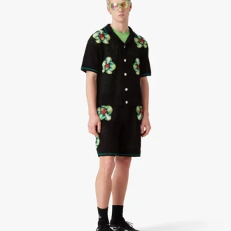 Chemise au crochet à manches courtes brodée Glitch Orchid en shorts