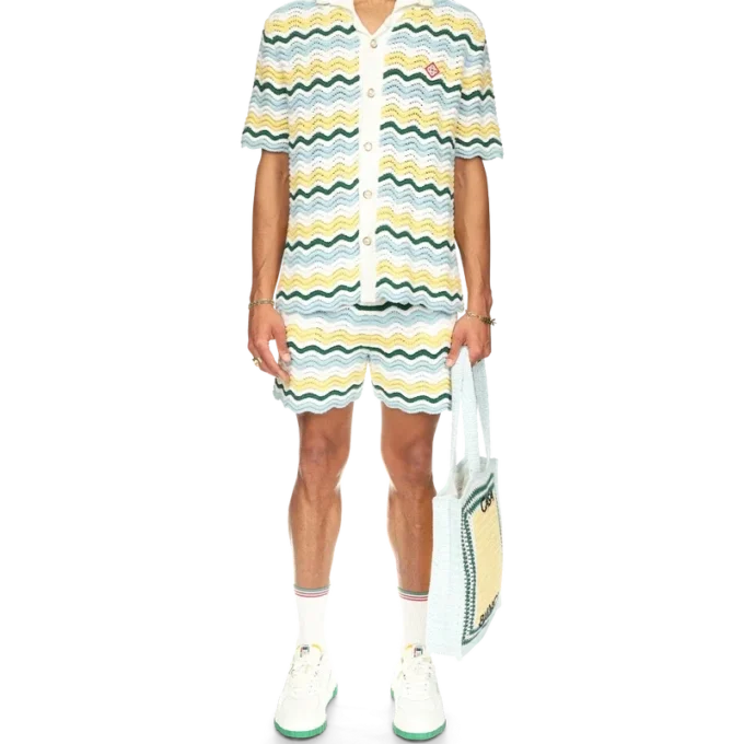 Chemise en bouclé ondulé Chemise en bouclé ondulé