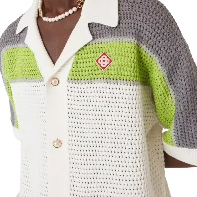 Chemise en crochet à rayures Chemise en crochet à rayures