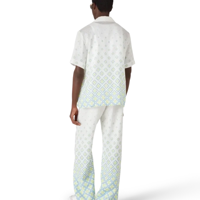 Chemise en lin à manches courtes et monogramme dégradé Chemise en lin à manches courtes et monogramme dégradé