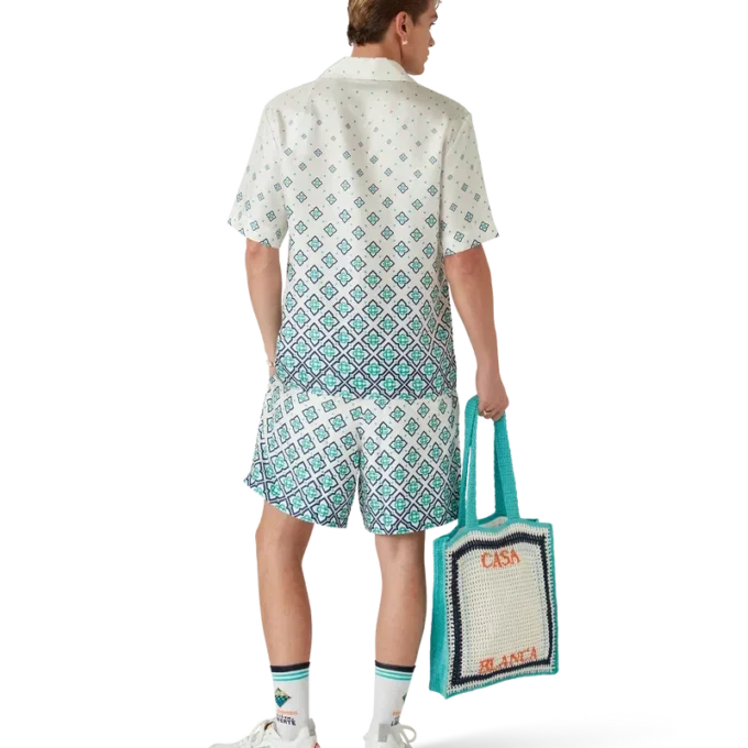Chemise en soie à manches courtes et monogramme dégradé Chemise en soie à manches courtes et monogramme dégradé