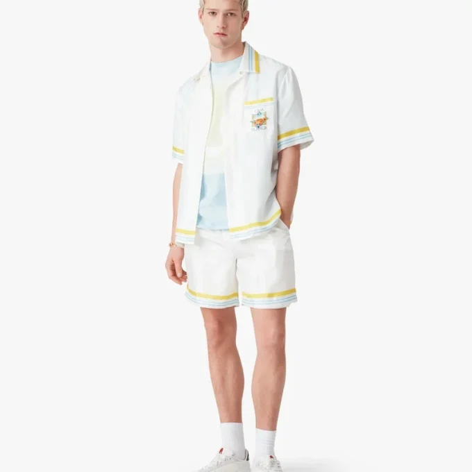 Chemise en soie à manches courtes « White Tennis Landscape » en shorts Chemise en soie à manches courtes « White Tennis Landscape » en shorts