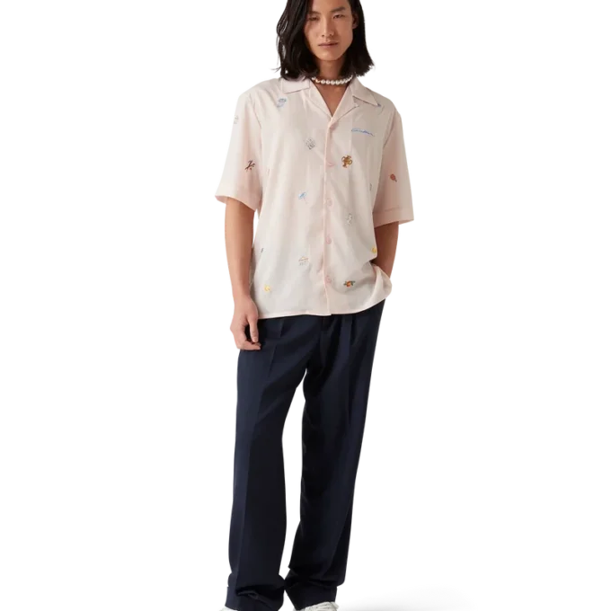 Chemise à motif brodé