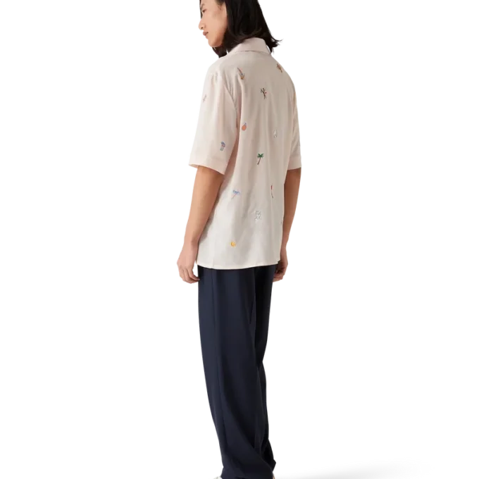 Chemise à motif brodé