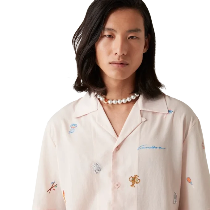 Chemise à motif brodé