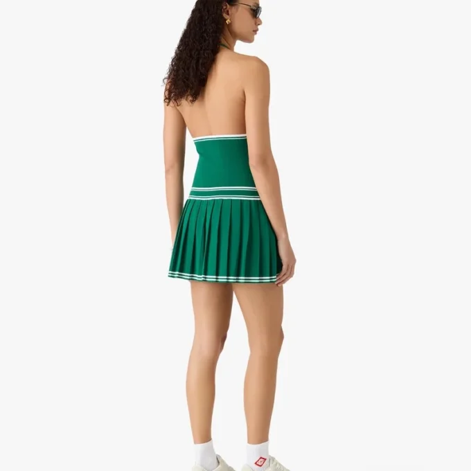 Mini-robe verte plissée à dos nu Mini-robe verte plissée à dos nu