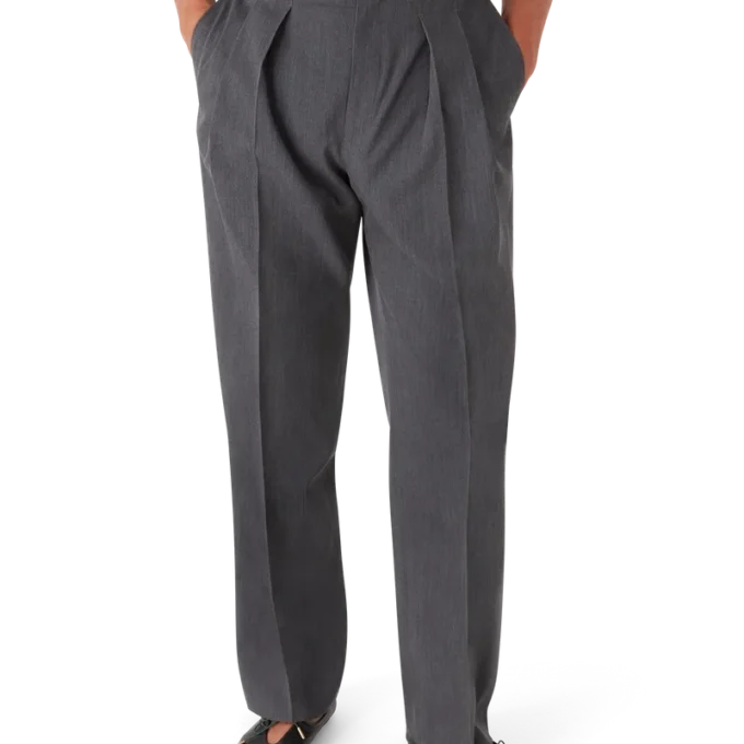Pantalon de costume en laine avec passants de ceinture Pantalon de costume en laine avec passants de ceinture