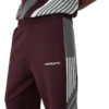 Pantalon de tennis en mérinos à rayures diagonales Pantalon de tennis en mérinos à rayures diagonales
