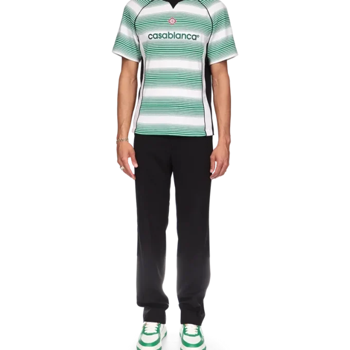 T-shirt de football à empiècements rayés dégradés