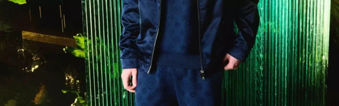 Veste de sport en laine bleu marine